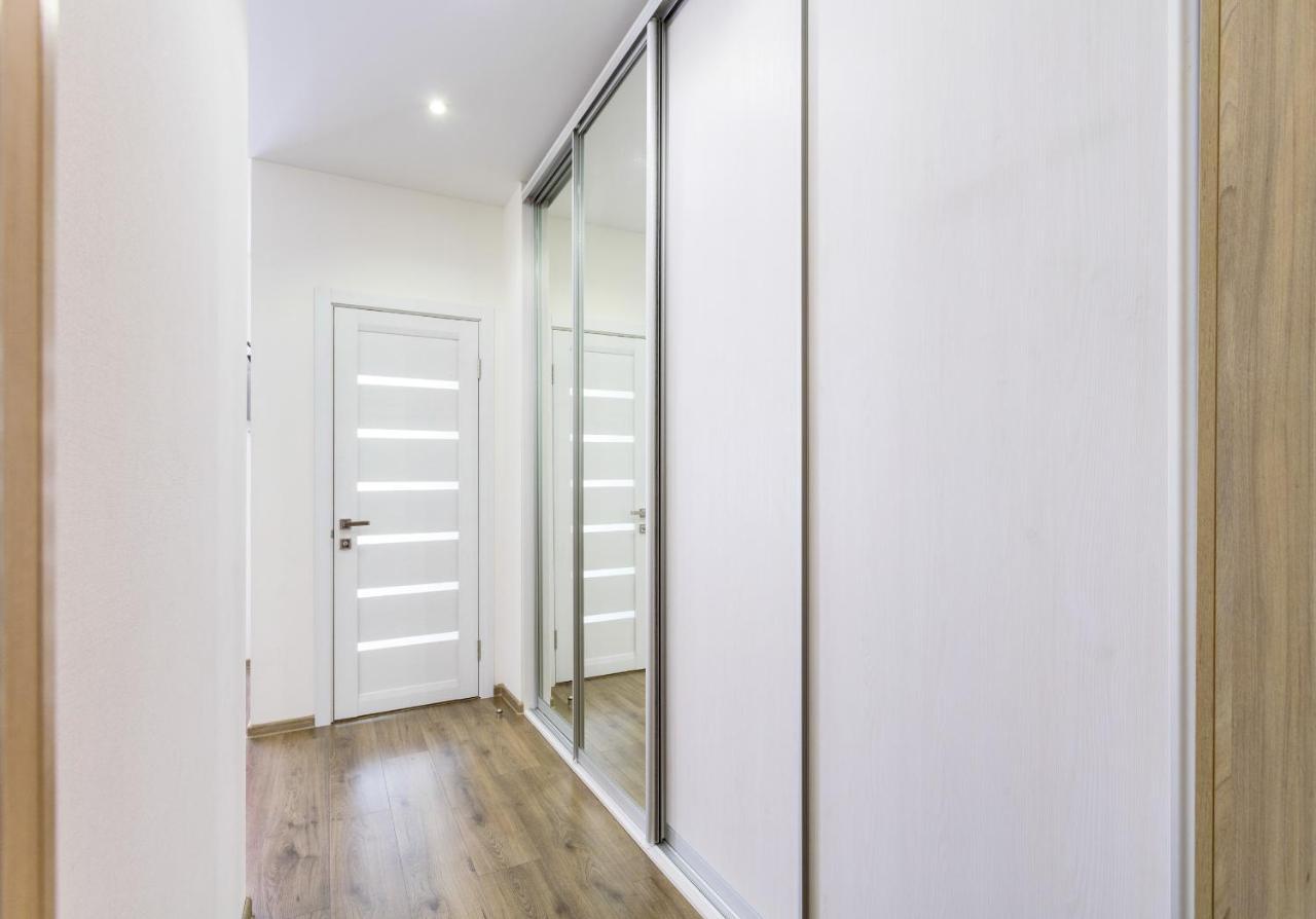 Nyvky Like Home - Studio - Apt 20 Kijev Kültér fotó