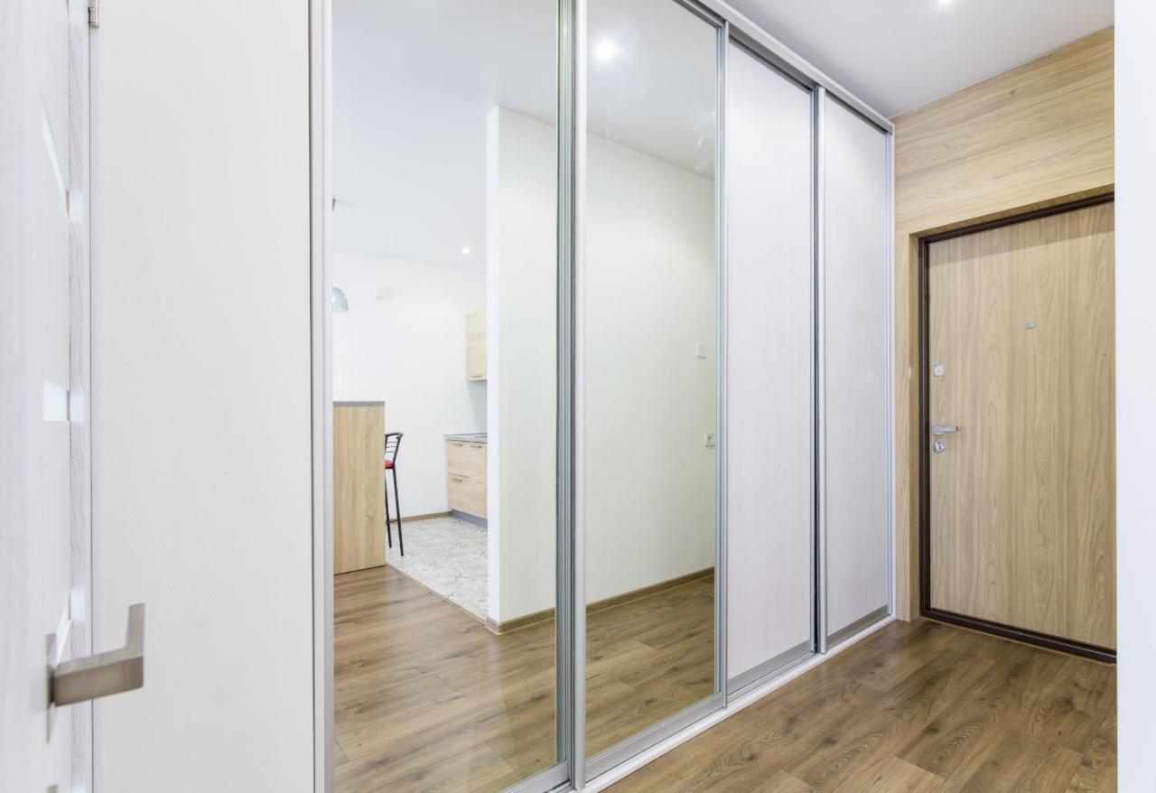 Nyvky Like Home - Studio - Apt 20 Kijev Kültér fotó