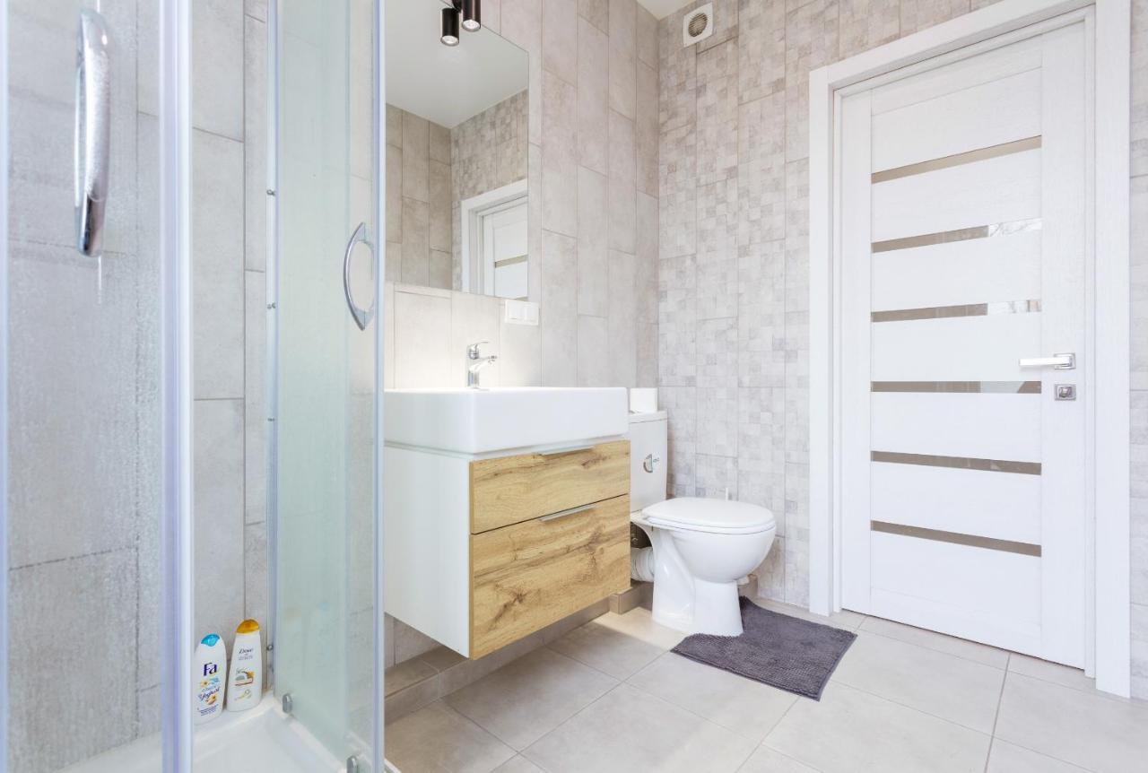 Nyvky Like Home - Studio - Apt 20 Kijev Kültér fotó