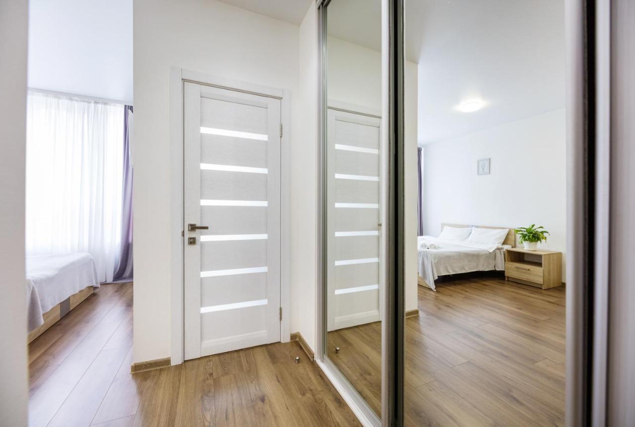 Nyvky Like Home - Studio - Apt 20 Kijev Kültér fotó